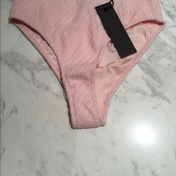 Triangl Baile - Rosa Swim Set - Picture 5 of 9